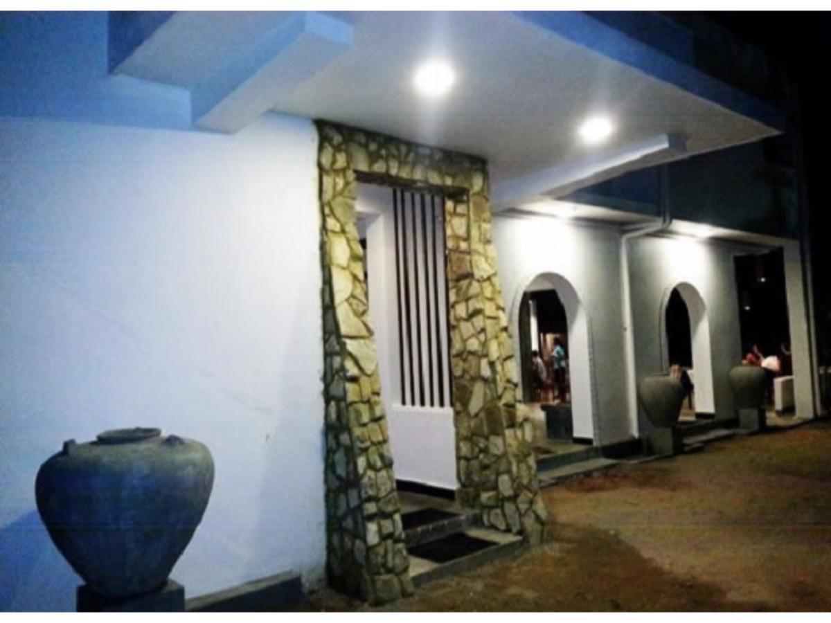 Star Beach Guest House Negombo Exterior foto