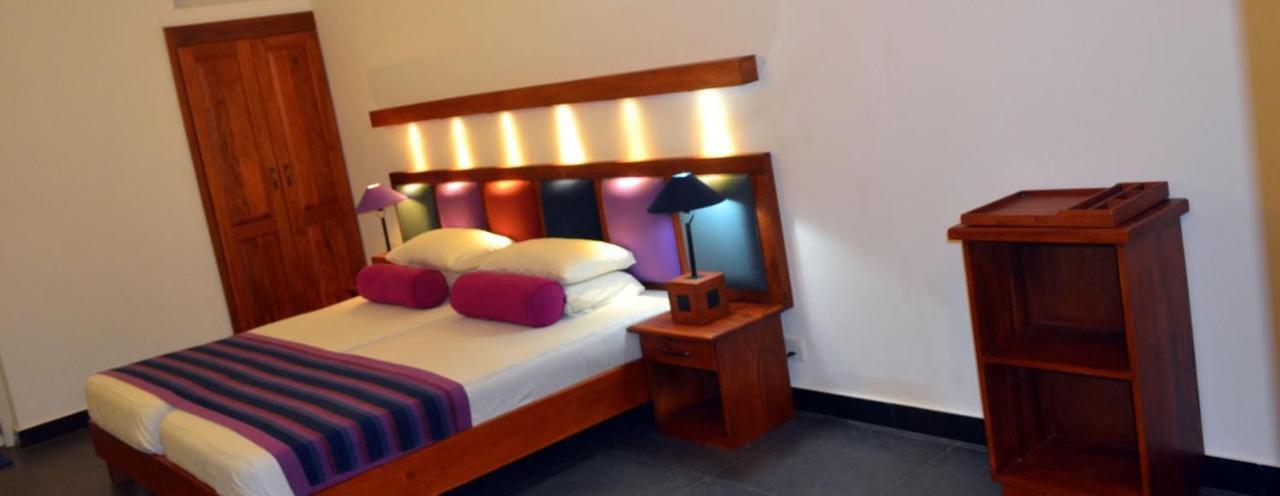 Star Beach Guest House Negombo Exterior foto
